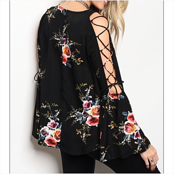 📍SALE Boho LaceUp Bell Sleeve Floral Top S - Picture 4 of 6